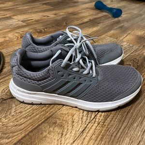 Men’s Grey Adidas Cloud Foam size 9.5